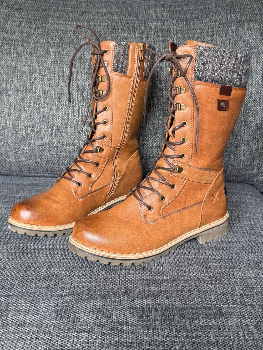 Denver Hayes Chestnut Brown Leather Lace-Up Boots with Knit Cuff